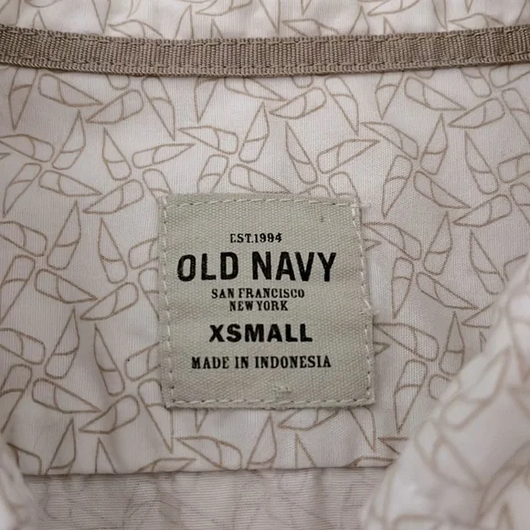 Old Navy White Cotton Shirt Kids XS 100% Cotton Tan Pinwheels - Picture 2 of 4